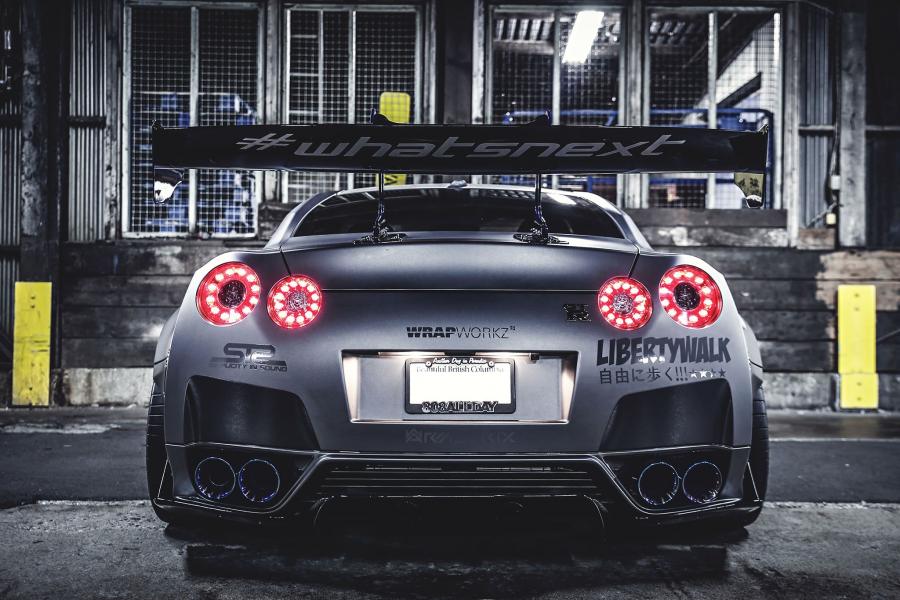  Nissan GT-R by Liberty Walk 2013 года  (фото 29 из 41)